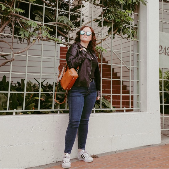 Meet your Posher, Tristen - Picture 2 of 7